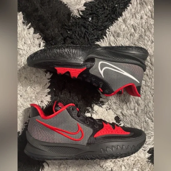 Nike | Shoes | Nike Kyrie 4 Low Bred Cw398506 Size 2 